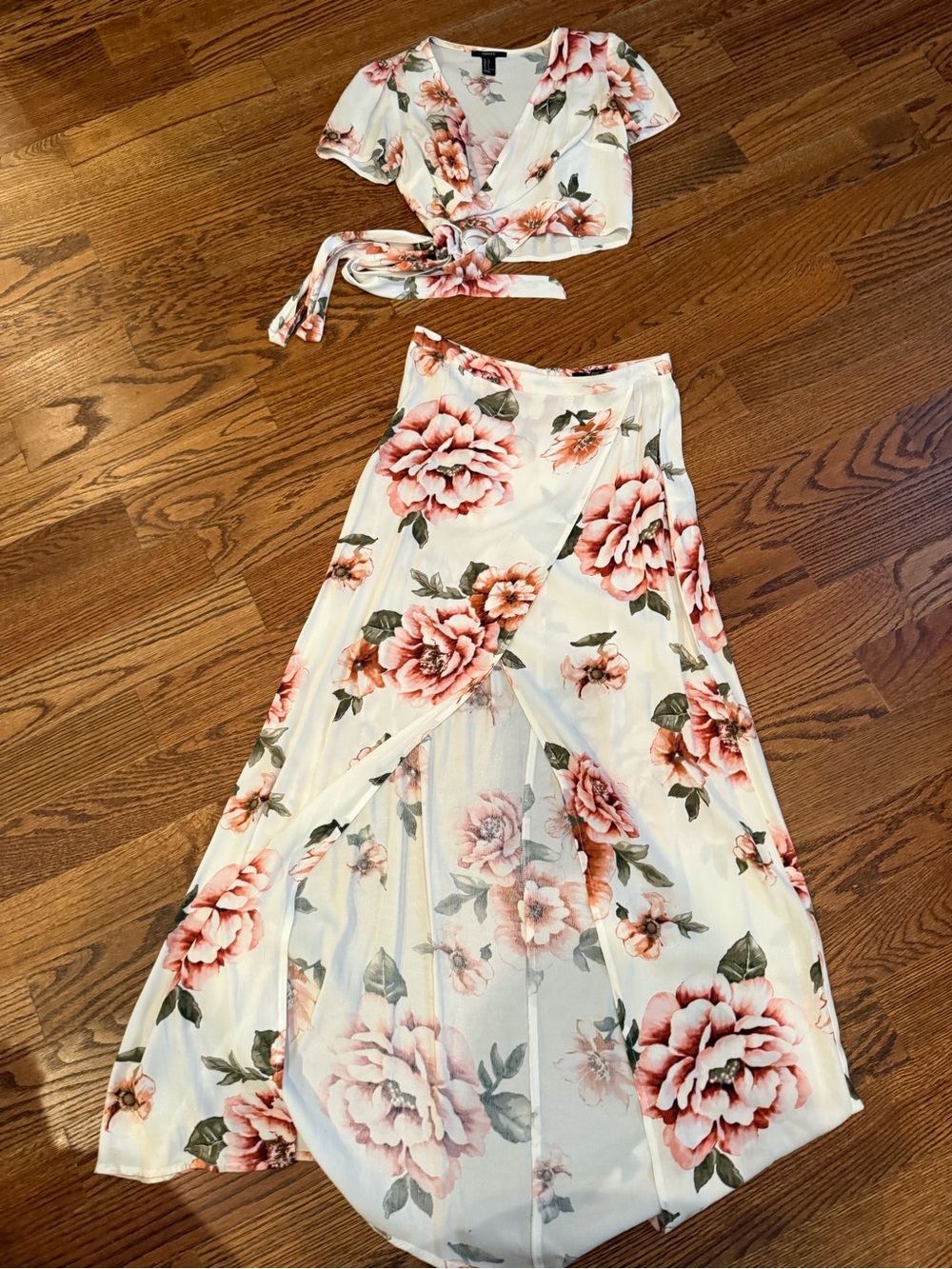 Forever 21 Pink Rose Print Wrap Top and Maxi Skirt Set